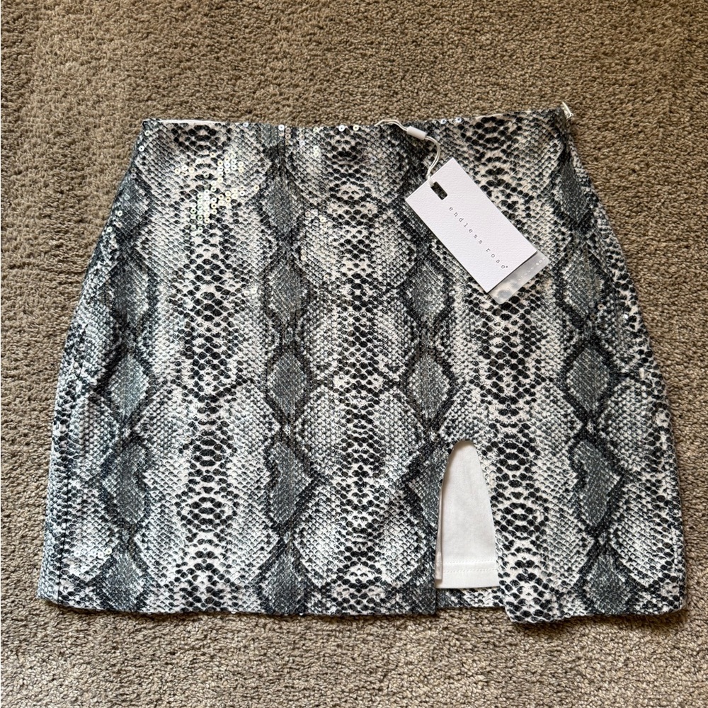 Endless Rose Black and Gray Snake Print Mini Skirt with Slit - Size Small NWT